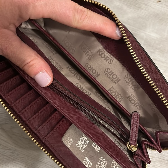 Michael Kors~Pebbled Long Leather zip around wallet in Burgundy - Picture 5 of 5